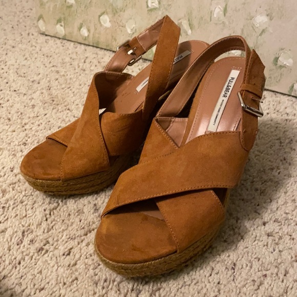 Pull & Bear faux suede wedge sandal - Picture 1 of 4
